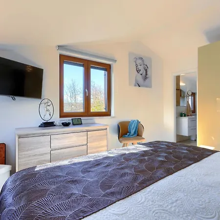 Feriehus Lora By Interhome