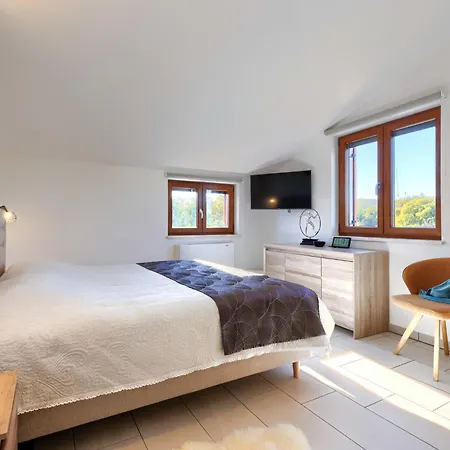 Feriehus Lora By Interhome