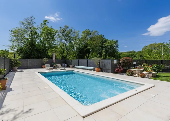 Lora By Interhome Vakantiehuis Kršan